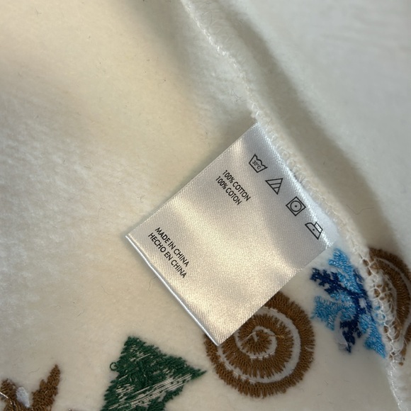 Round Two Multicolor Knit Collection Hooded SweatShirt Size Large - Picture 7 of 9